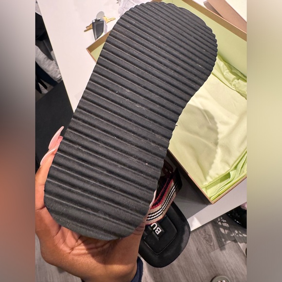 Burberry Platform stripe sandal - Picture 5 of 7